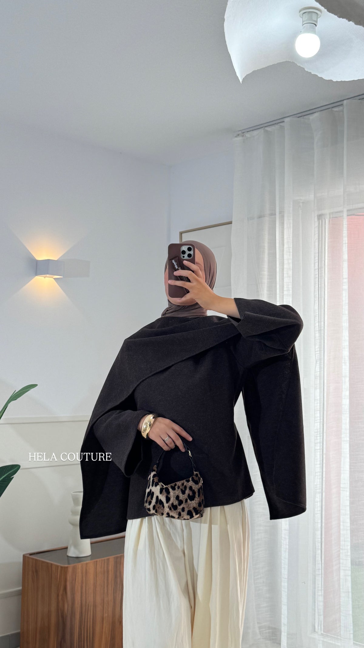 PULL DOUX AVEC CAPE | DARK