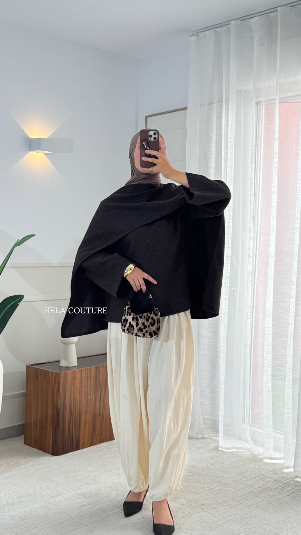 PULL DOUX AVEC CAPE | DARK