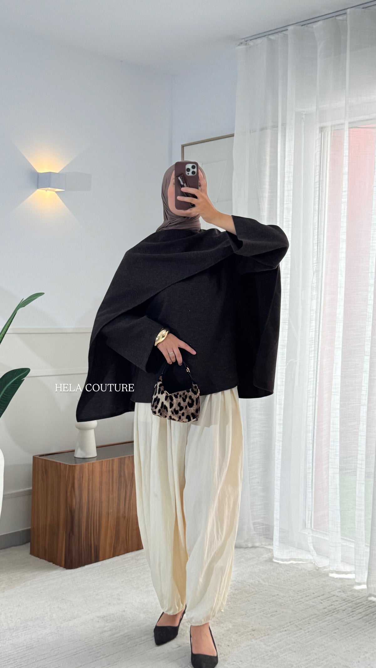 PULL DOUX AVEC CAPE | DARK